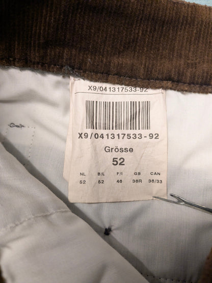 Pantalón Gardeur Rib / Pantalón Rib. De color marrón. Talla 52/L.