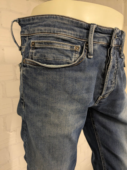 Denham jeans. Blauw gekleurd. Maat W32 - L32. Bolt Skinny fit. stretch.