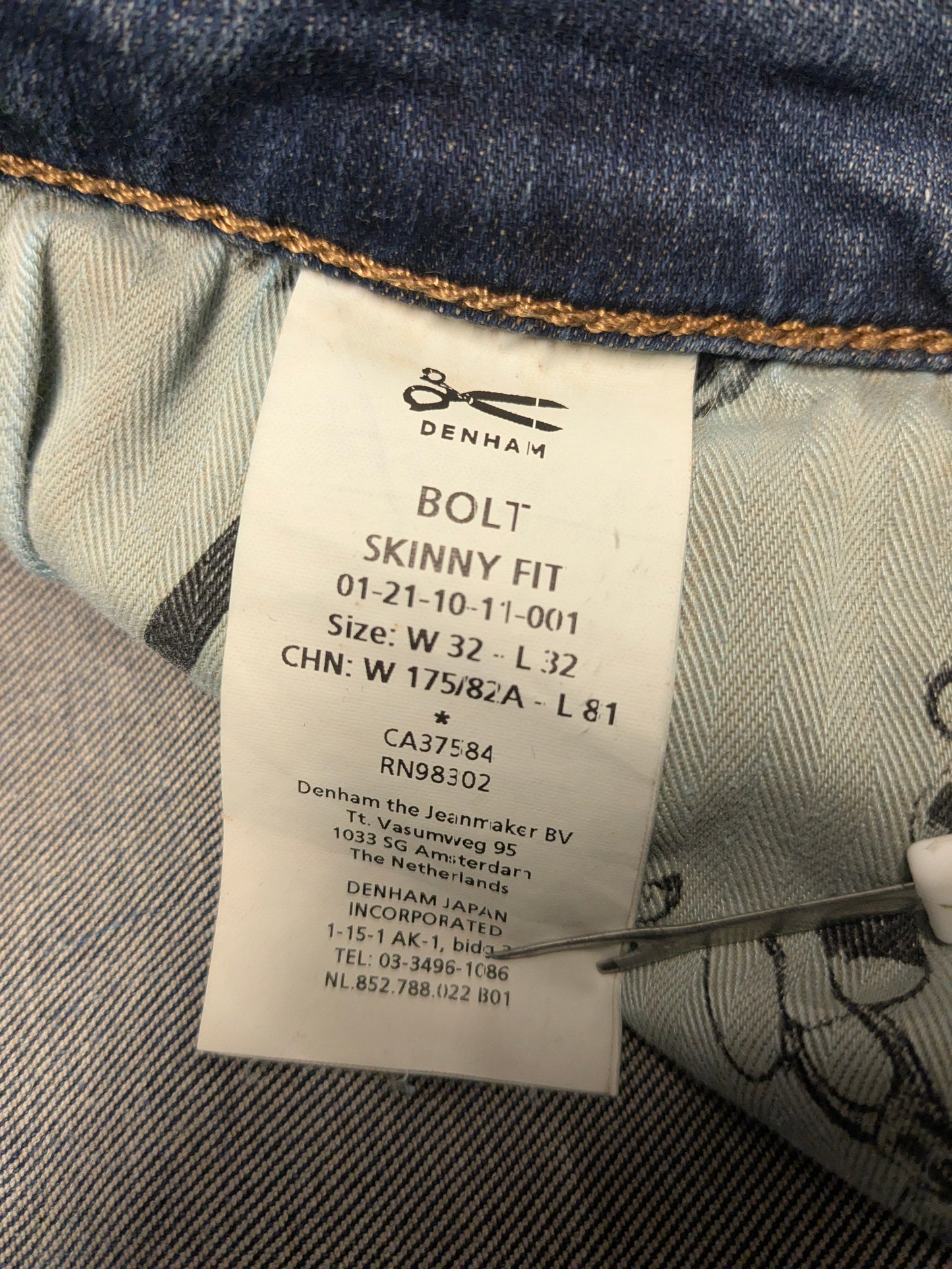Denham jeans. Blauw gekleurd. Maat W32 - L32. Bolt Skinny fit. stretch.