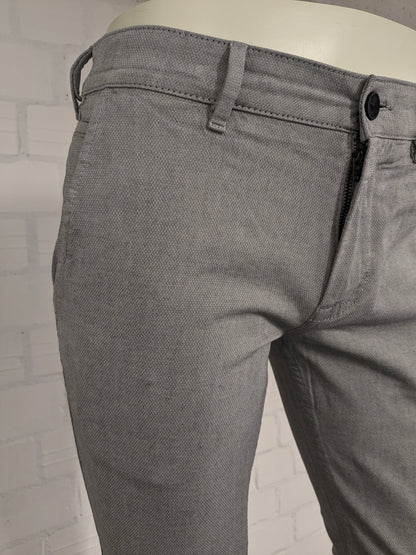 Pantalón / pantalón Boss Hugo Boss. Gris mixto. Talla 46 / S. Corte entallado. estirar.