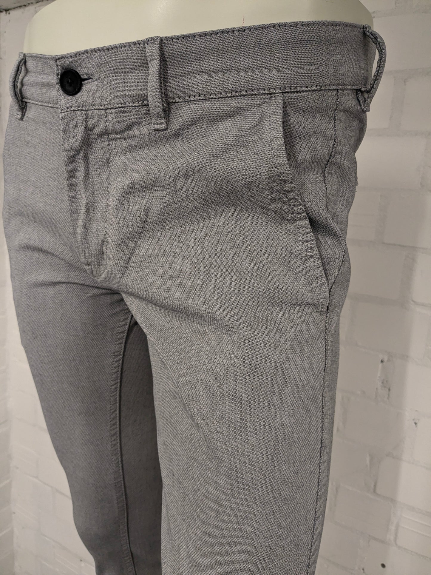 Pantalón / pantalón Boss Hugo Boss. Gris mixto. Talla 46 / S. Corte entallado. estirar.