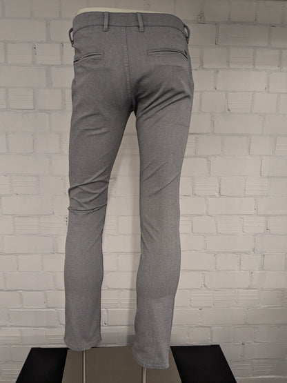 Pantalón / pantalón Boss Hugo Boss. Gris mixto. Talla 46 / S. Corte entallado. estirar.