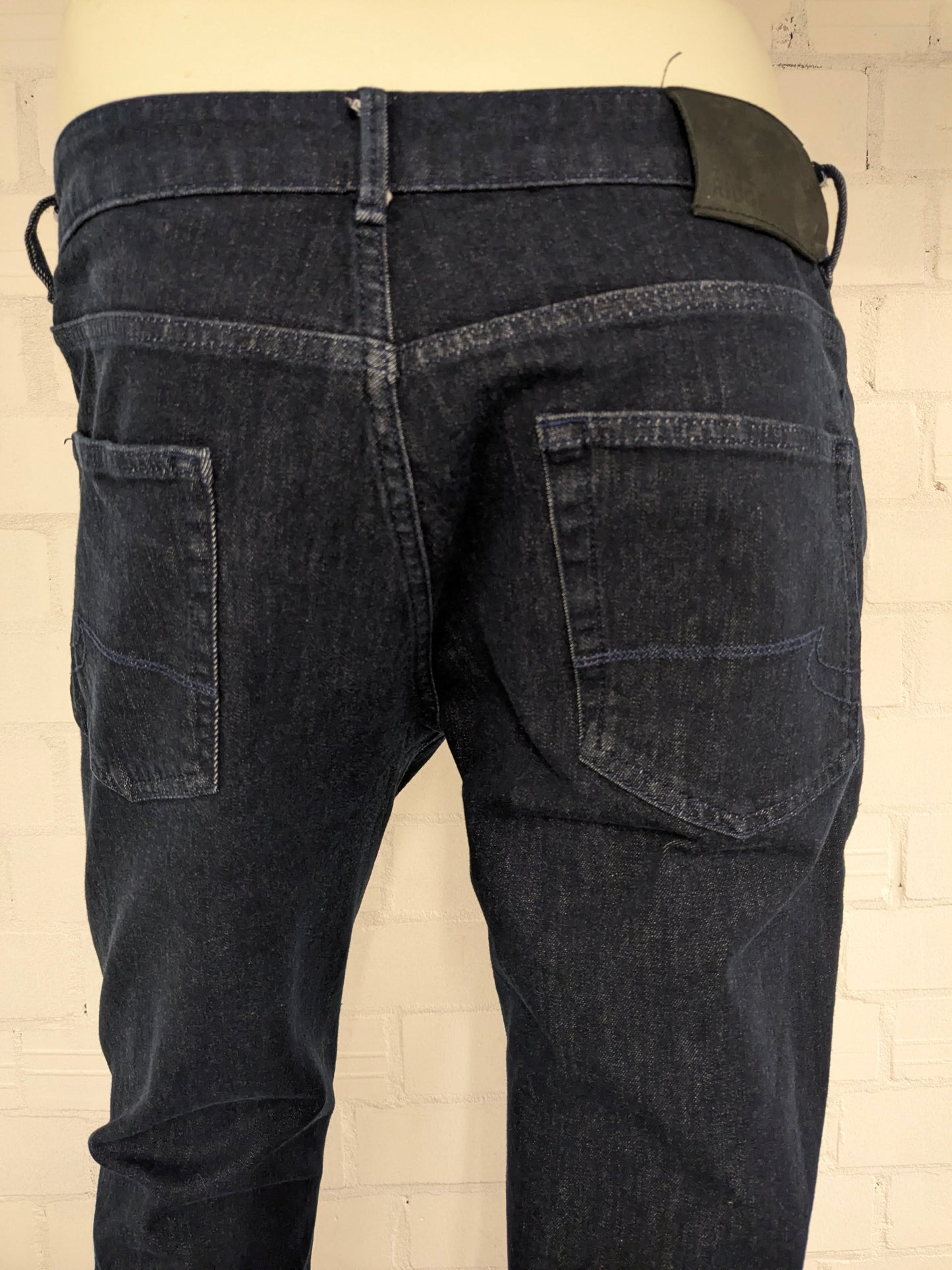 NOSOTROS Moda jeans Blue Ridge. Color azul oscuro. Tamaño W33 - L34. elegante. estirar.