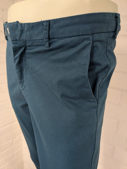 Boss Hugo Boss Hosen / Hosen. Grün gefärbt. Größe 46 / S. Typ Kaito. schlanke Passform. strecken.