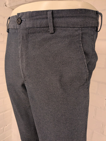 Pantalon / pantalon Boss Hugo Boss Performance. Motif mixte gris. Taille 46 / S. extensible.