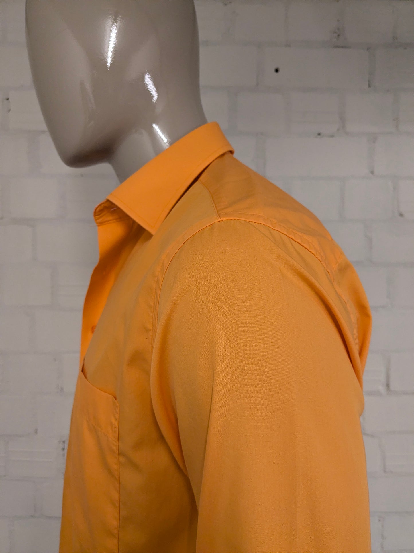 For Men Deep Blue overhemd. Oranje gekleurd. Maat M. regular fit.