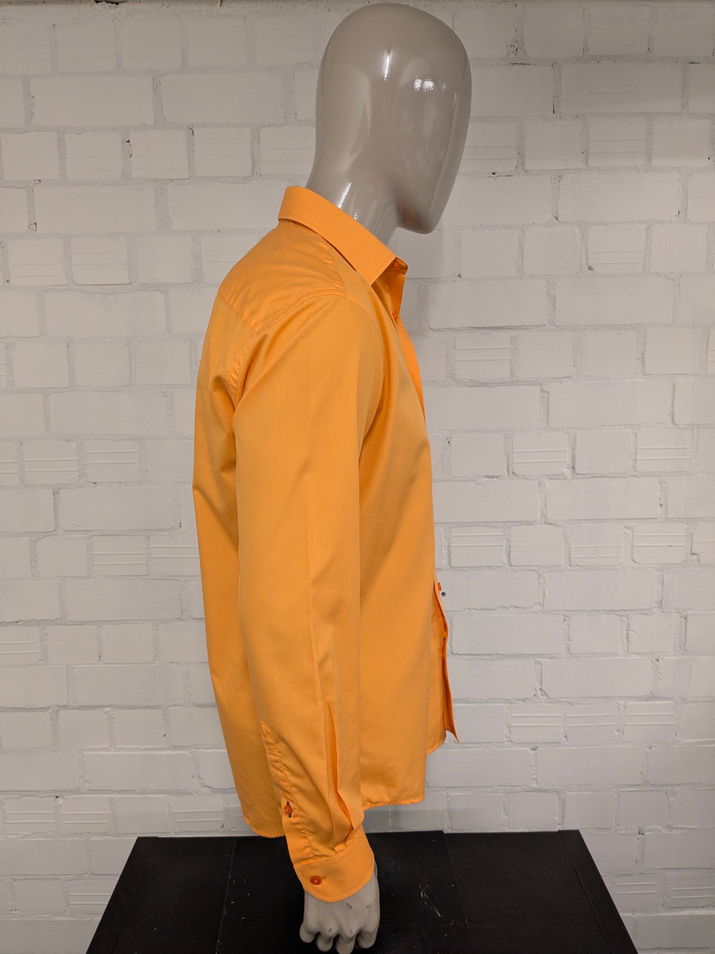 For Men Deep Blue overhemd. Oranje gekleurd. Maat M. regular fit.