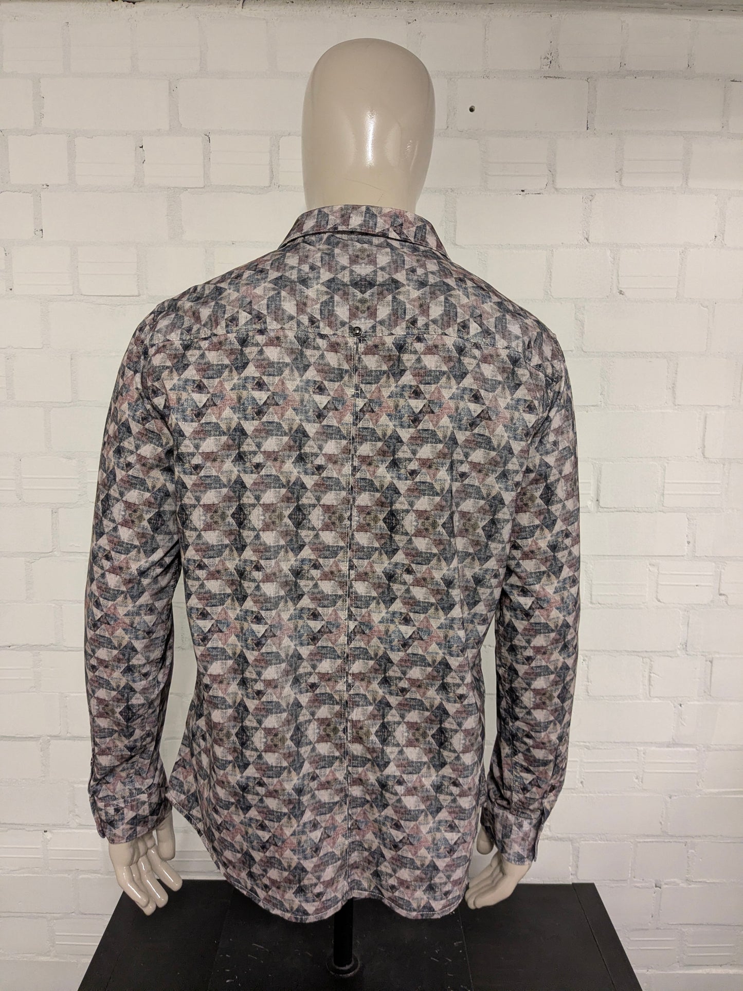 No Excess rib overhemd. Lichte rib / fluweel look. Roze Groen Beige Zwart print. Maat XL.