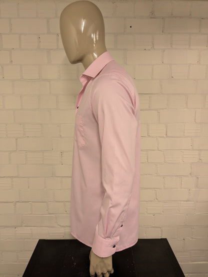 Olymp Luxor overhemd. Roze motief. Maat M. modern fit.