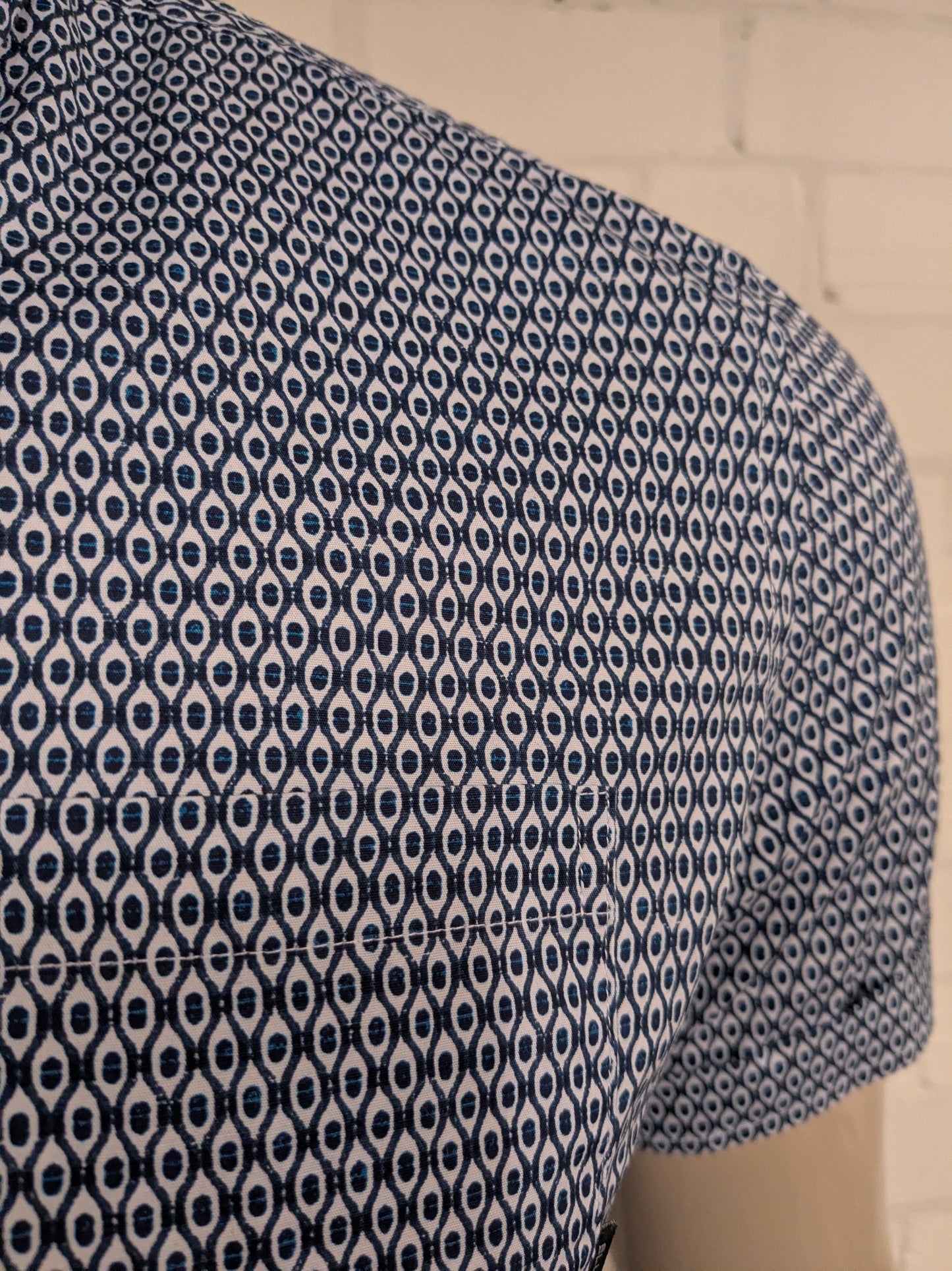 Bluefields overhemd korte mouw. Blauw Witte print. Maat M. stretch.
