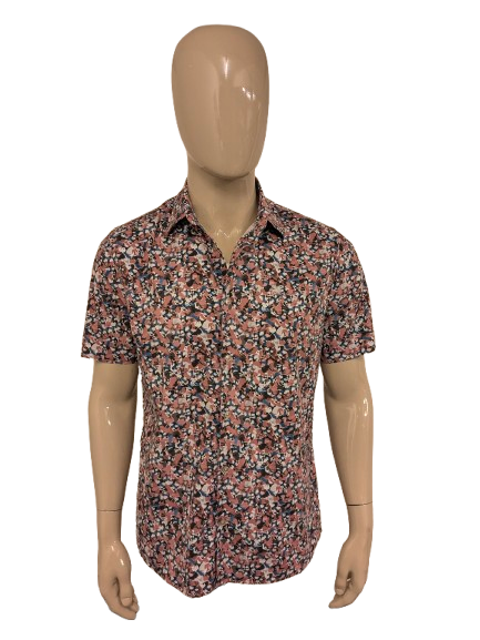 Vanguard-Shirt mit kurzen Ärmeln. Rosa-braun-blauer Druck. Größe L.