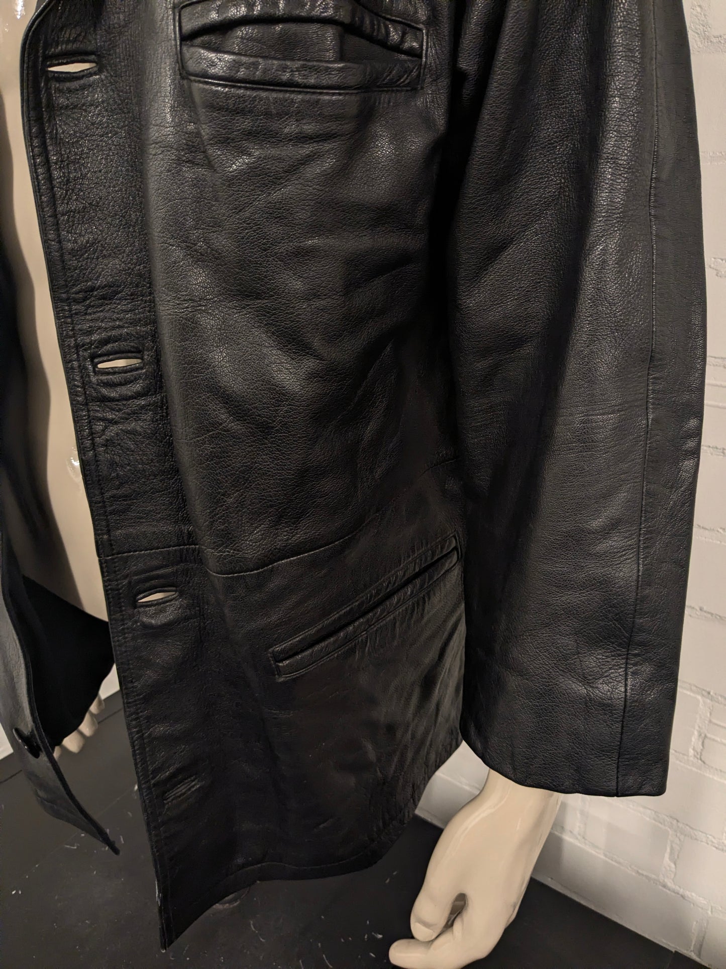 Leren jas / jack. Zwart gekleurd. Maat L. #801.
