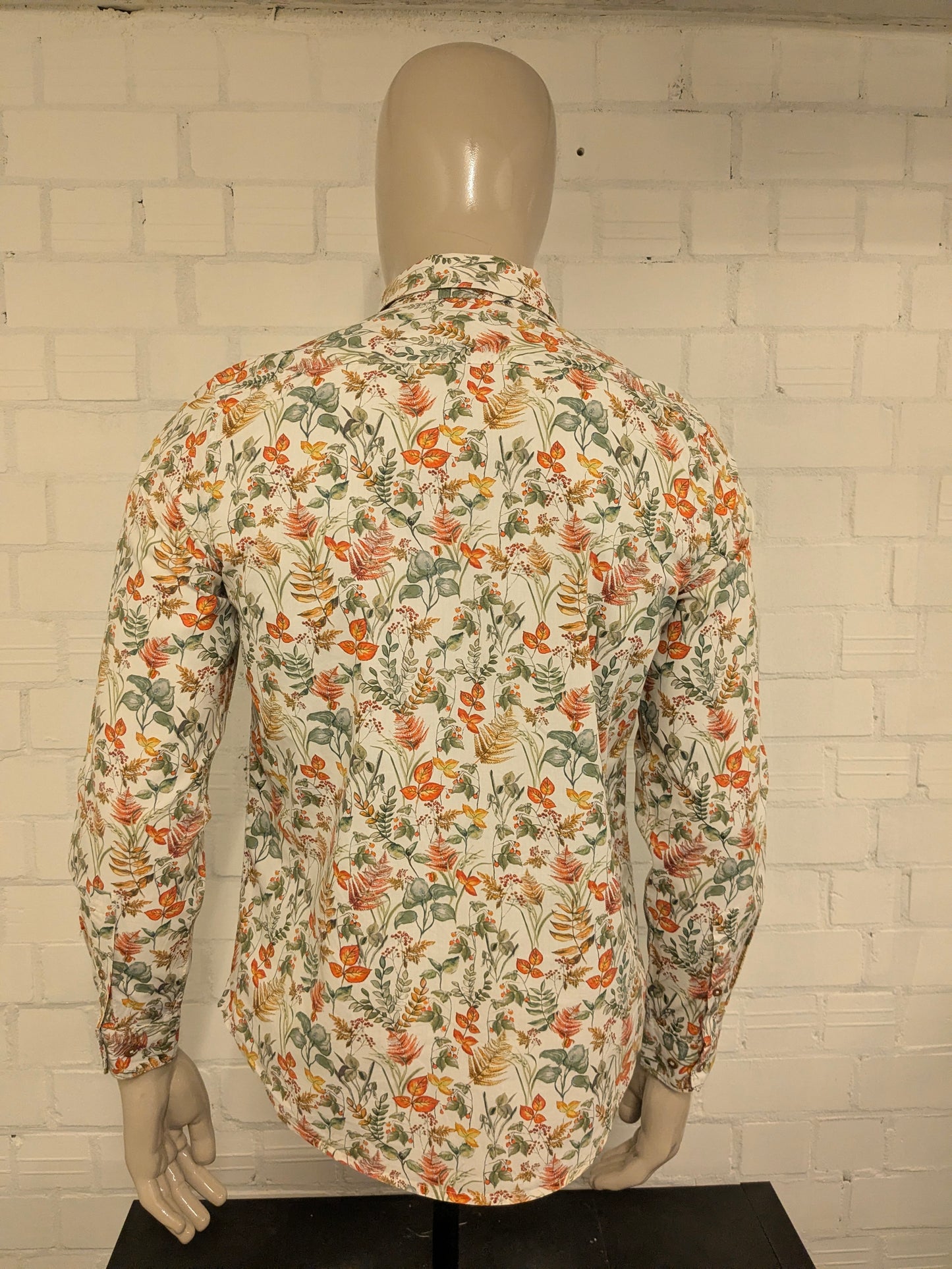 Ben Sherman overhemd. Beige Groen Oranje Rode bloemen print. Maat M.