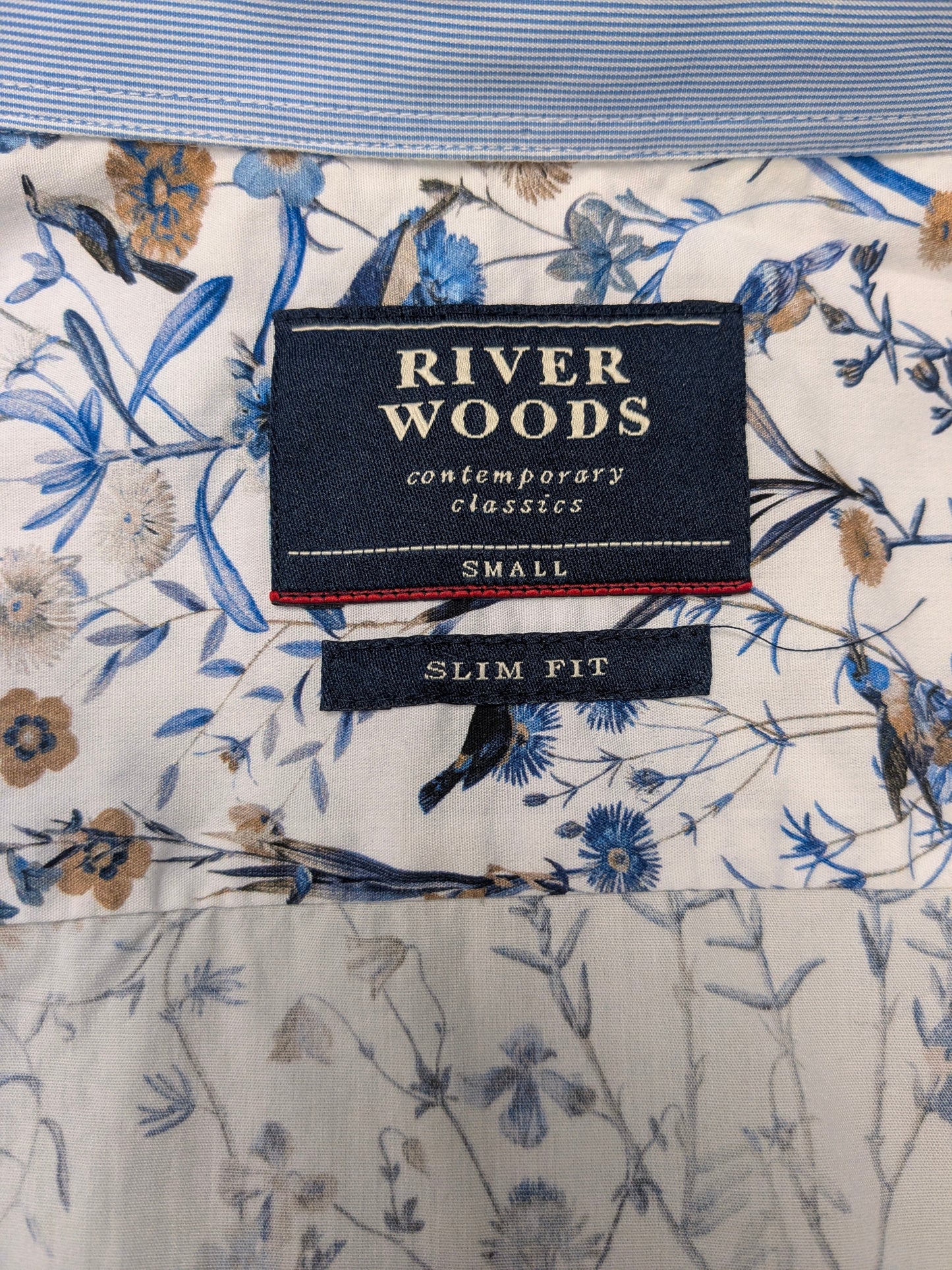 River Woods overhemd. Blauw Bruin Witte bloemen print. Maat S. slim fit.