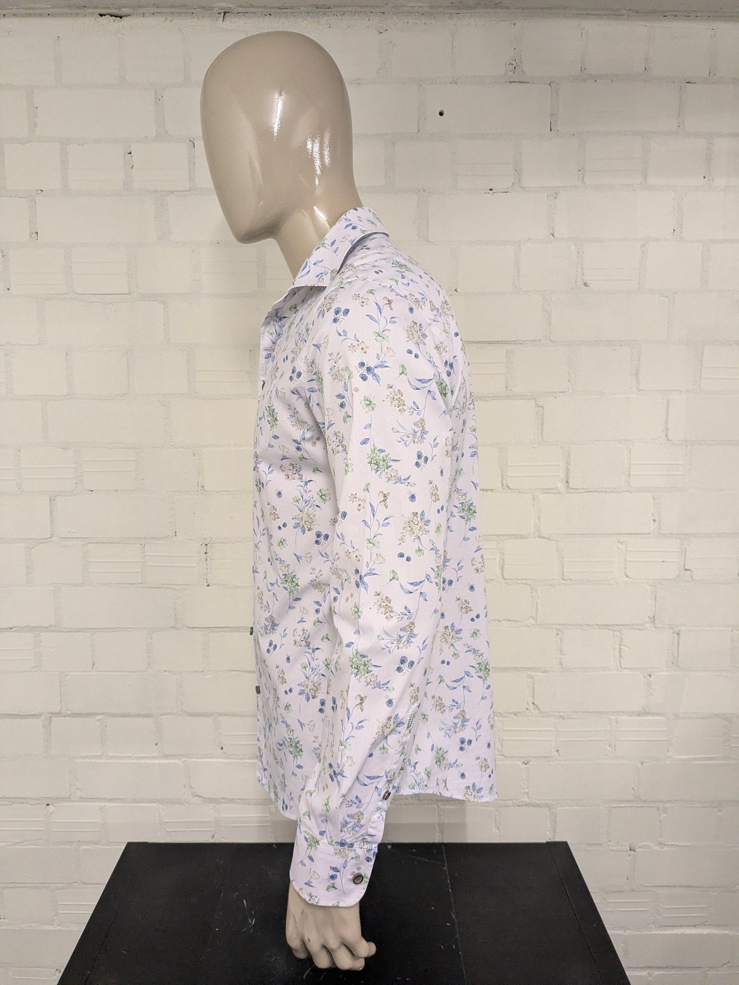 Upper East overhemd. Wit Beige Blauw Groene Bloemen print. Maat L. slim fit.