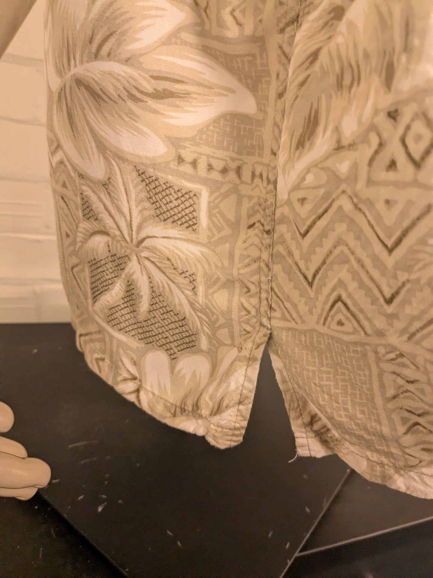 Batik Bay hawaii overhemd korte mouw. Kaki Grijze print. Maat 3XL / XXXL.
