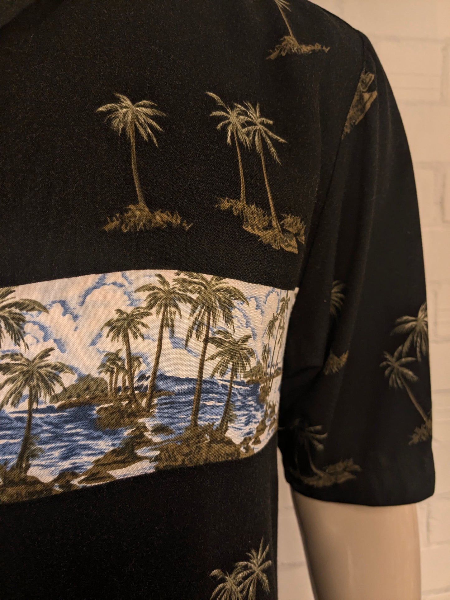 Knightsbridge Hawaii overhemd korte mouw. Zwart Groen Blauwe palmboom print. Maat L.