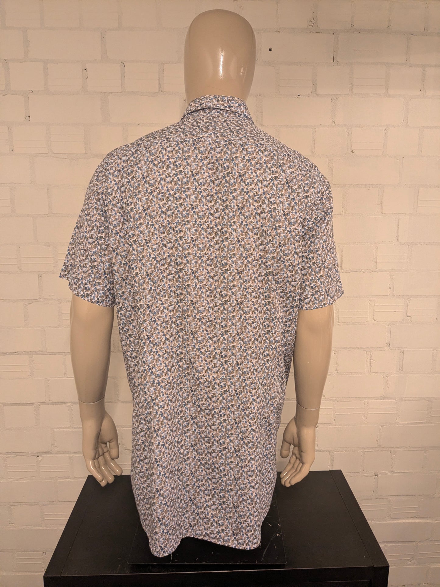 Eden Balley overhemd korte mouw. Bruin Blauwe print. extra lang. Maat 2XL / XXL.