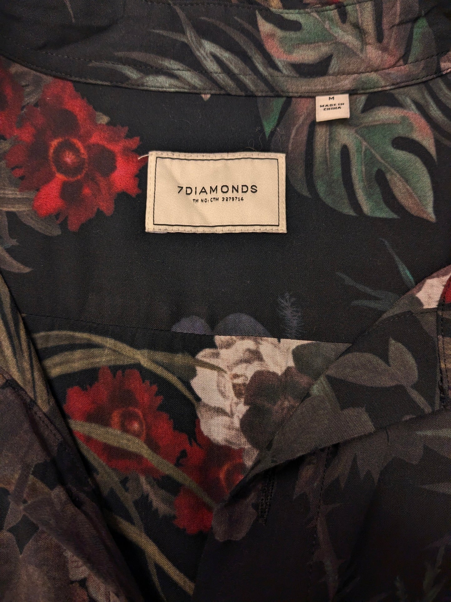 7 Diamonds overhemd korte mouw. Zwart met gekleurde bloemen print. Maat M.