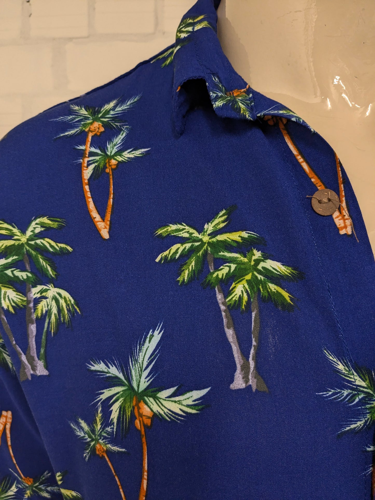 Hawaii overhemd korte mouw. Blauw Groen Bruine Palmbomen print. Maat M. #804