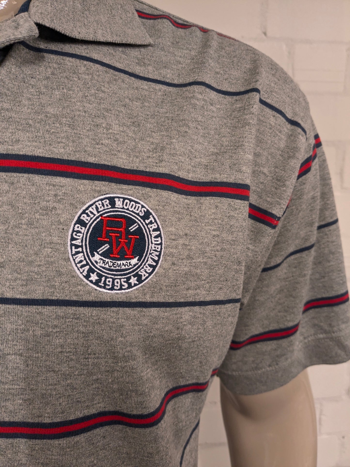 River Woods polo. Grijs Roos Blauw gestreept. Maat XL.