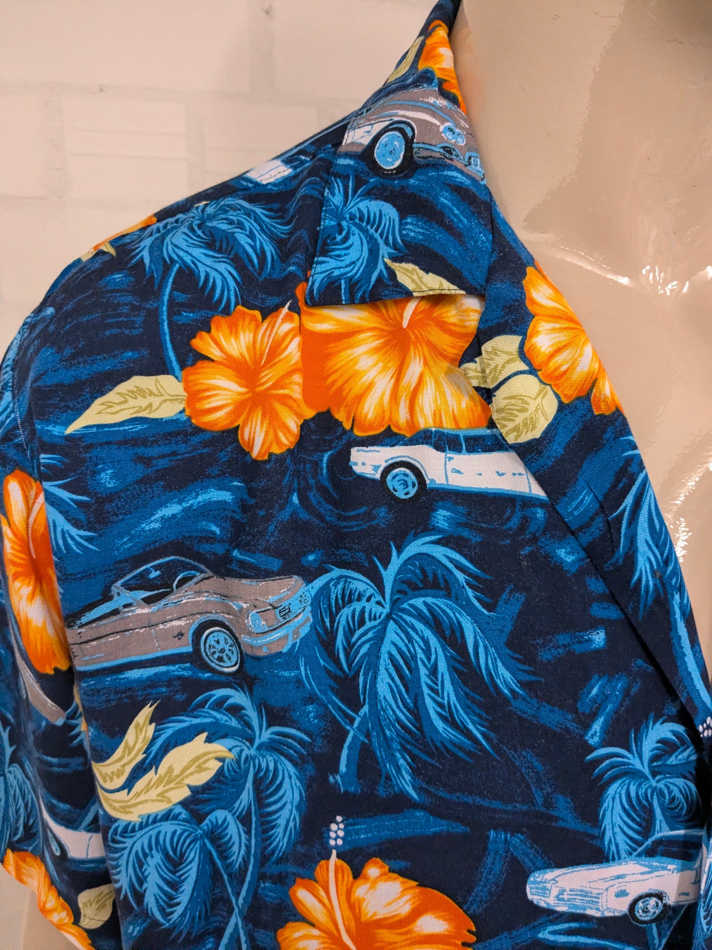 Pineapple Connection Hawaii overhemd korte mouw. Blauw Oranje print. Maat 2XL / XXL.