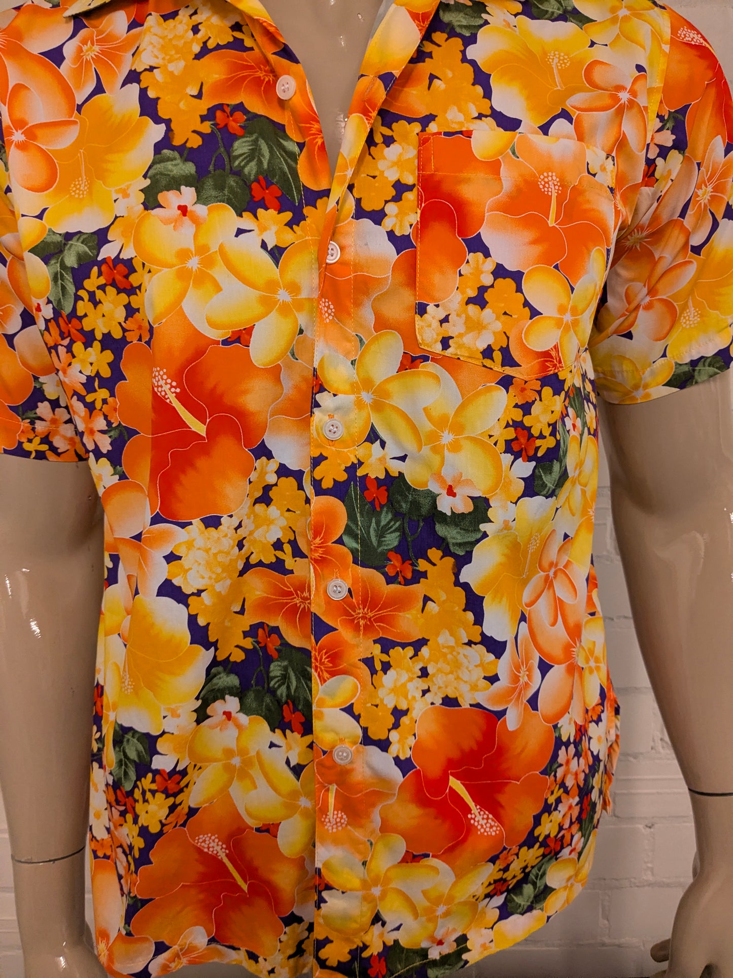 Vintage overhemd korte mouw. Oranje Geel Paars Rode Bloemen print. Maat L #805.