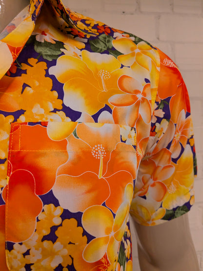 Vintage overhemd korte mouw. Oranje Geel Paars Rode Bloemen print. Maat L #805.