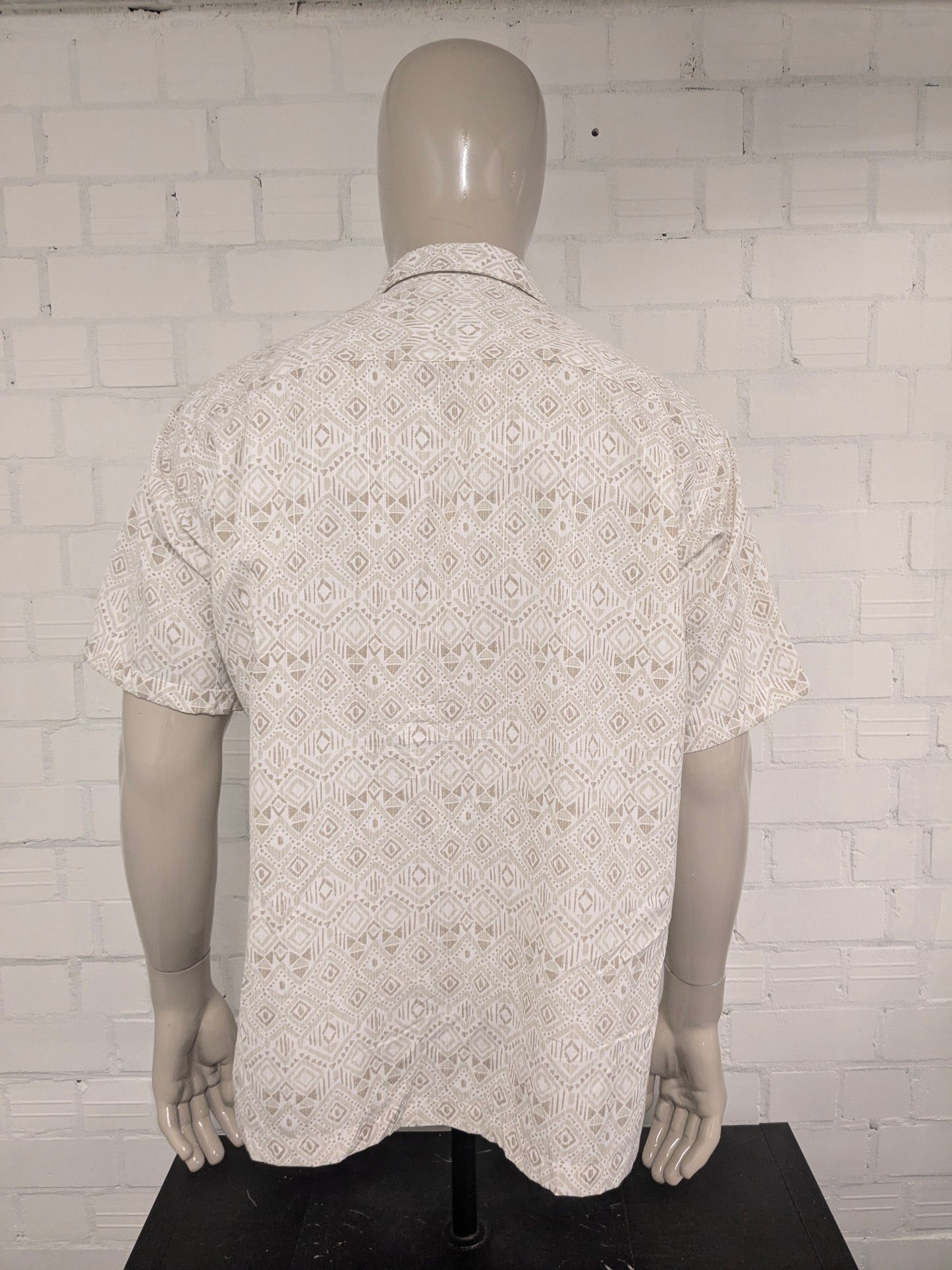 Van Heusen overhemd korte mouw. Beige Kaki Witte print. Maat 2XL / XXL.