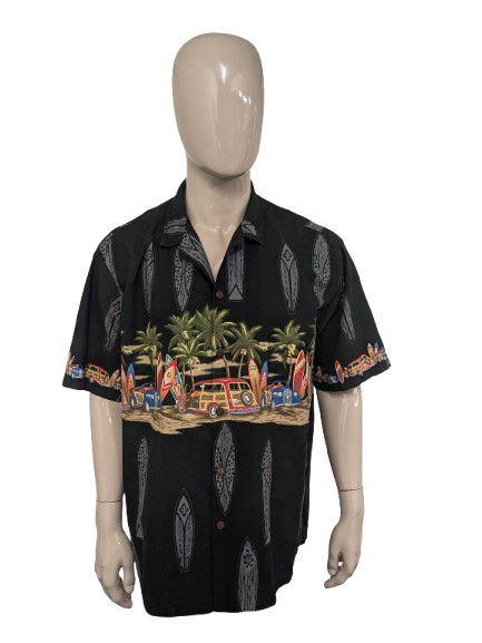 Vintage Royal Collection Hawaii overhemd korte mouw. Zwart met gekleurde print. Maat 2XL / XXL.