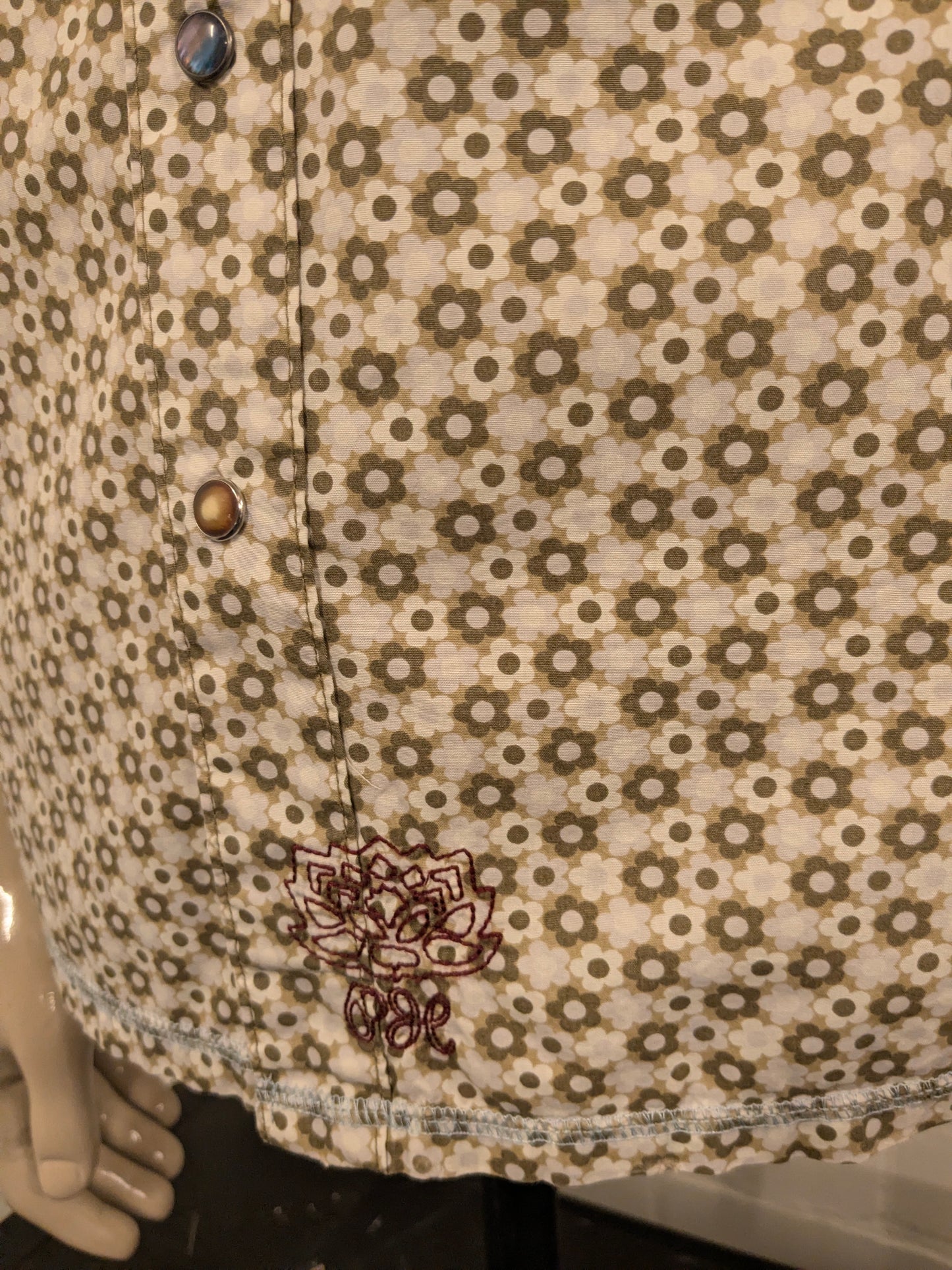 Pepe jeans overhemd korte mouw met drukknopen. Groen Grijze Bloemen print. Maat L.