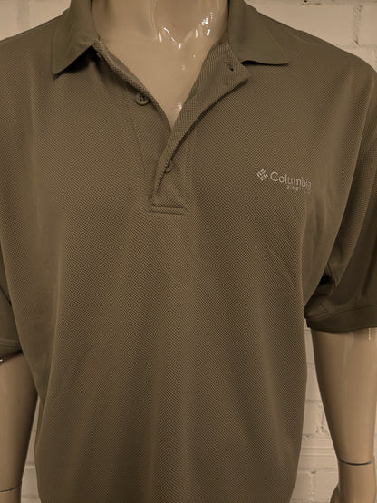 Columbia PFG polo. Groen motief. Maat XL.