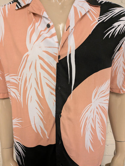 No Boundries Hawaii overhemd korte mouw. Zwart Wit Roze print. Maat XL.