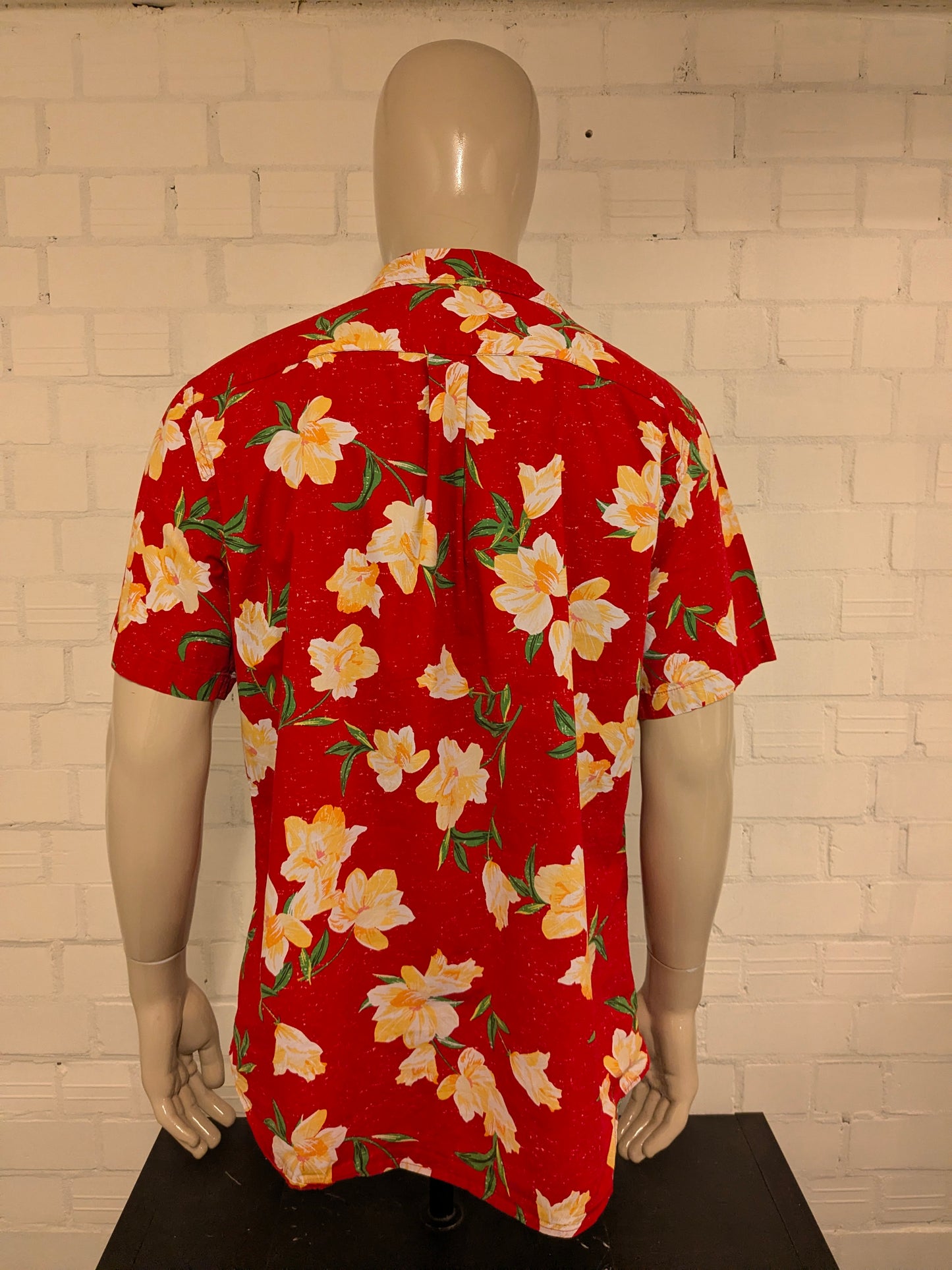 Old Navy Hawaii overhemd korte mouw. Rood Geel Groene Bloemen print. Maat XL.