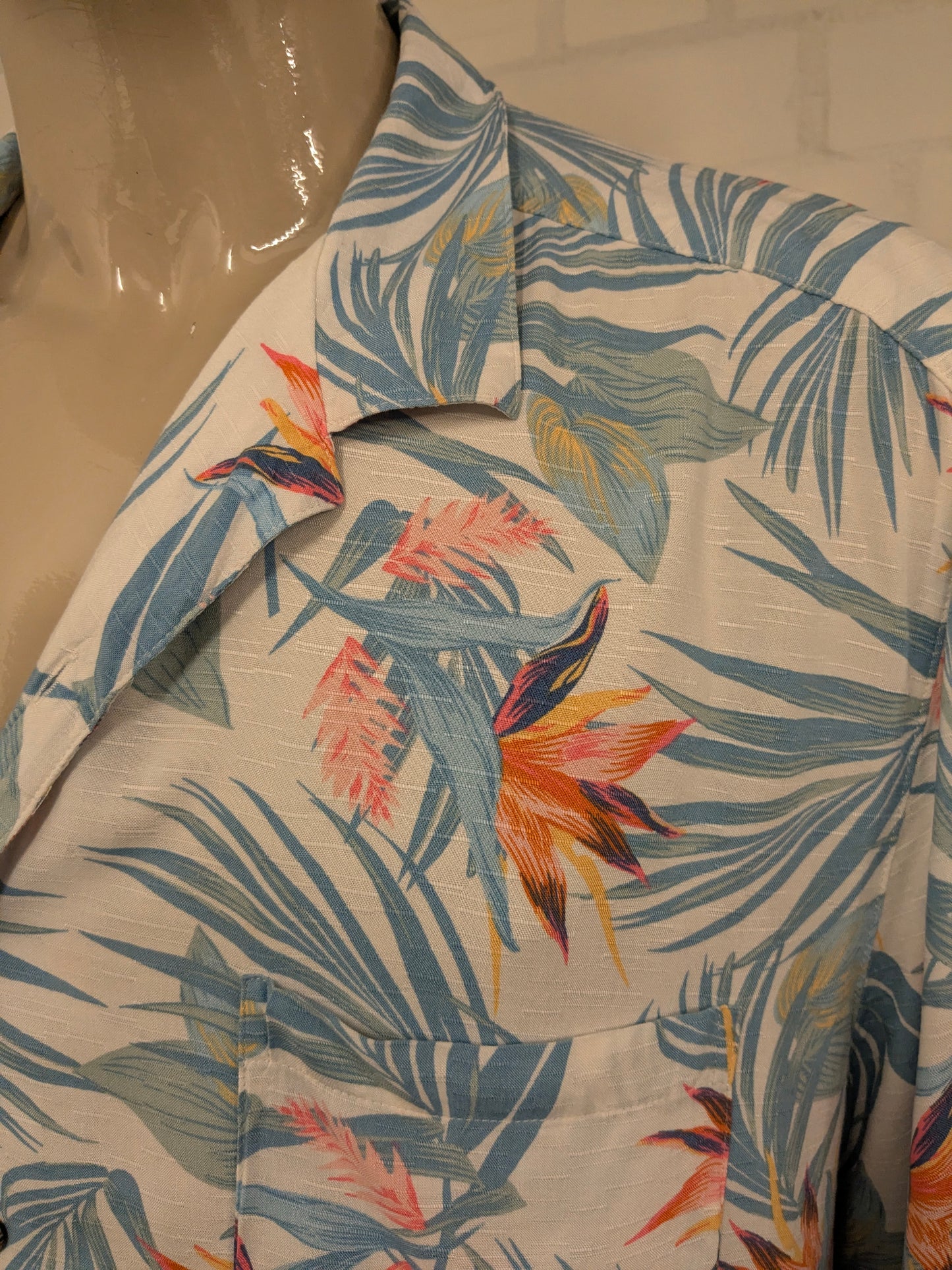 George Hawaii overhemd korte mouw. Licht Blauw Geen Roze Bloemen print. Maat 4XL / XXXXL.