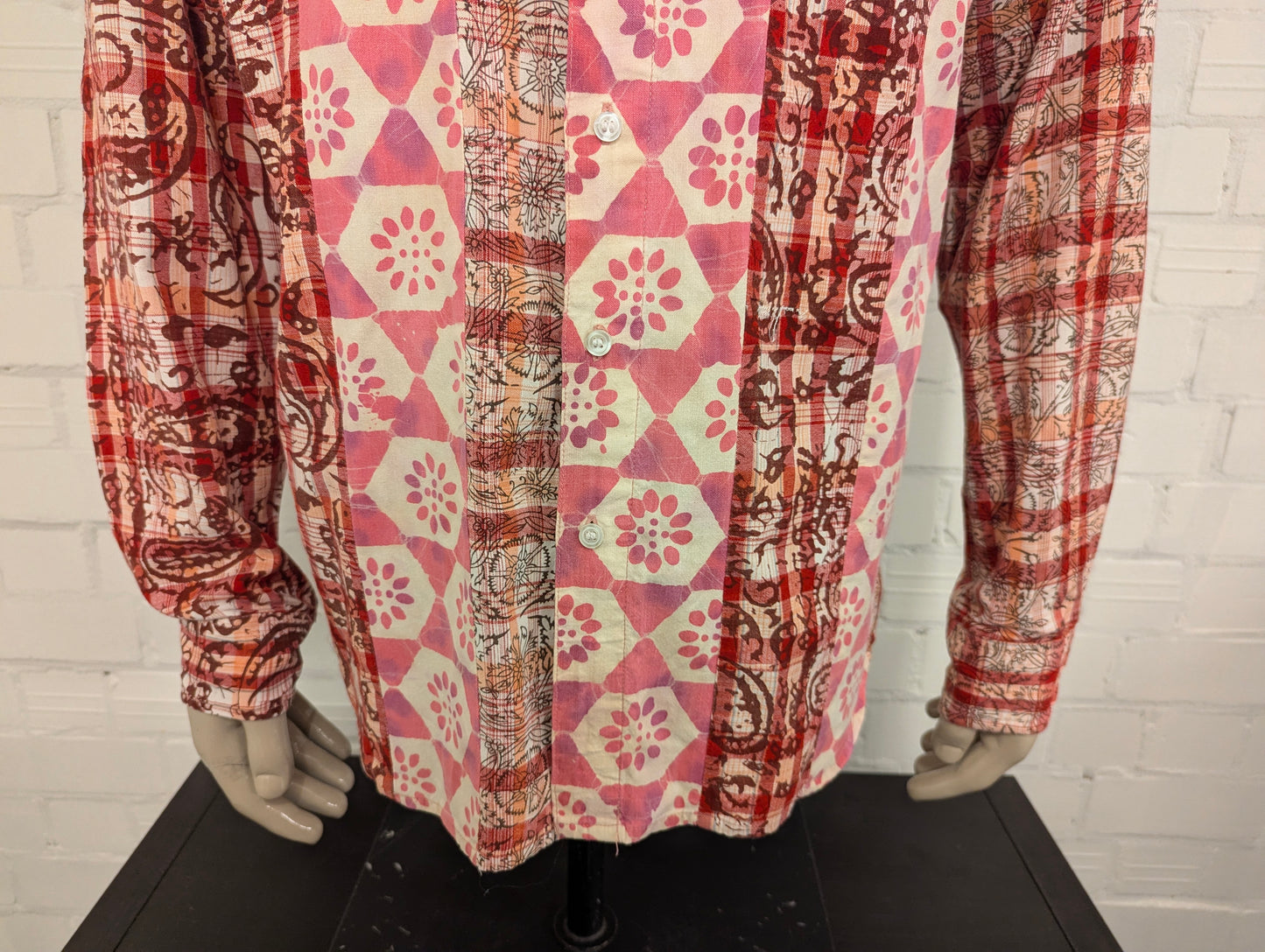 Vintage Sixty overhemd. Roze Rood Beige print. Maat 2XL / XXL.