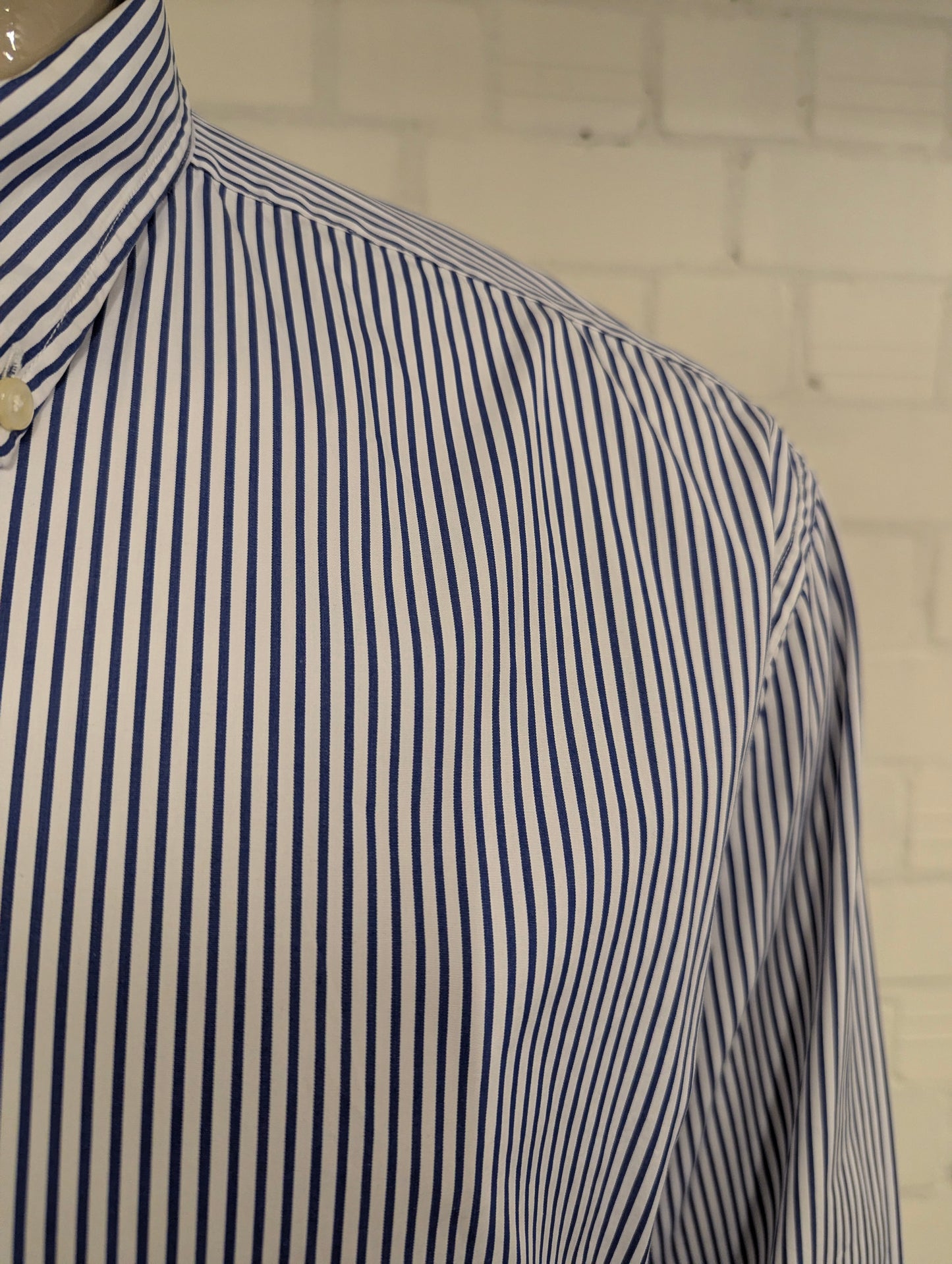Tommy Hilfiger overhemd. Blauw Wit gestreept. Maat 2XL / XXL.