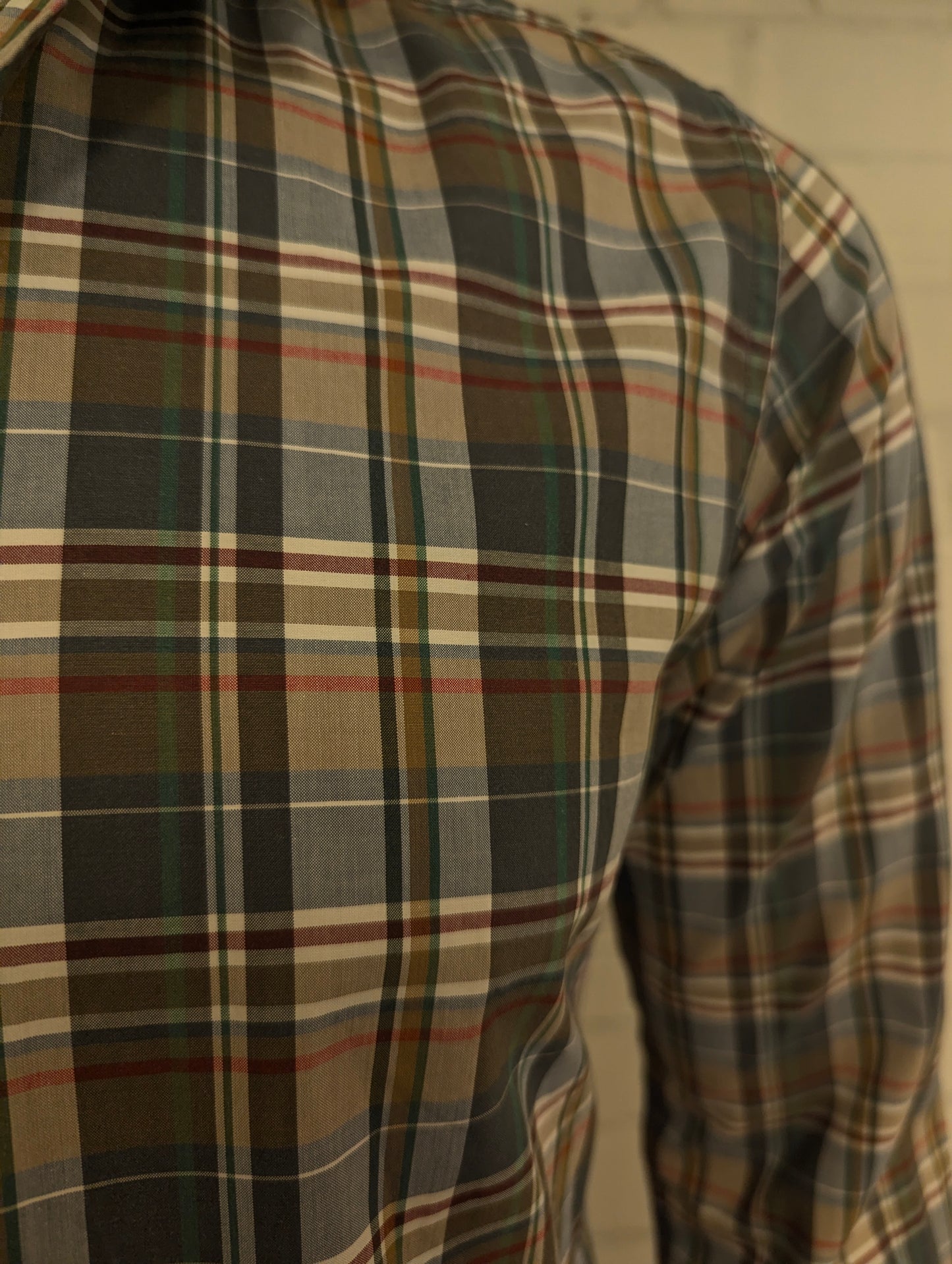 Suitsupply overhemd met korte kraag. Rood Groen Grijs geruit. Maat M.