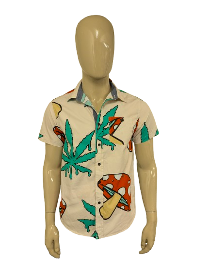 Eighty Eight overhemd korte mouw. Groen Rood Witte paddenstoel print. Maat M.