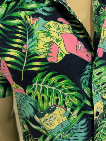 Nickelodeon Spongebob Squarepants overhemd korte mouw. Zwart Groen Roze print. Maat S.