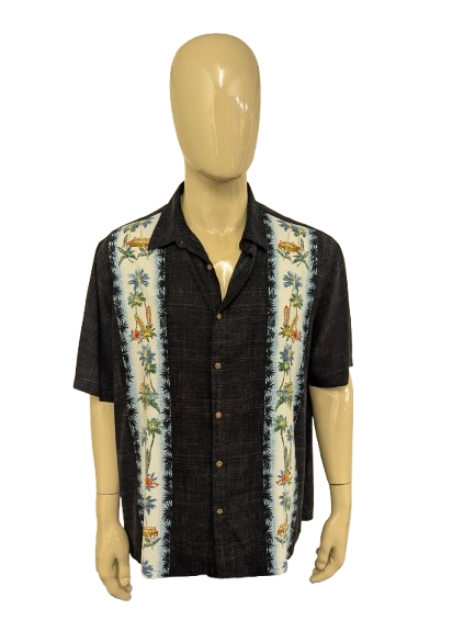 Batik Bay Hawaii overhemd korte mouw. Zwart met gekleurde Surf print. Maat 3XL / XXXL.
