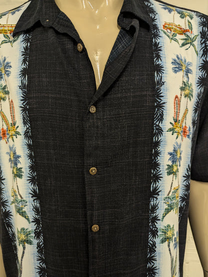 Batik Bay Hawaii overhemd korte mouw. Zwart met gekleurde Surf print. Maat 3XL / XXXL.