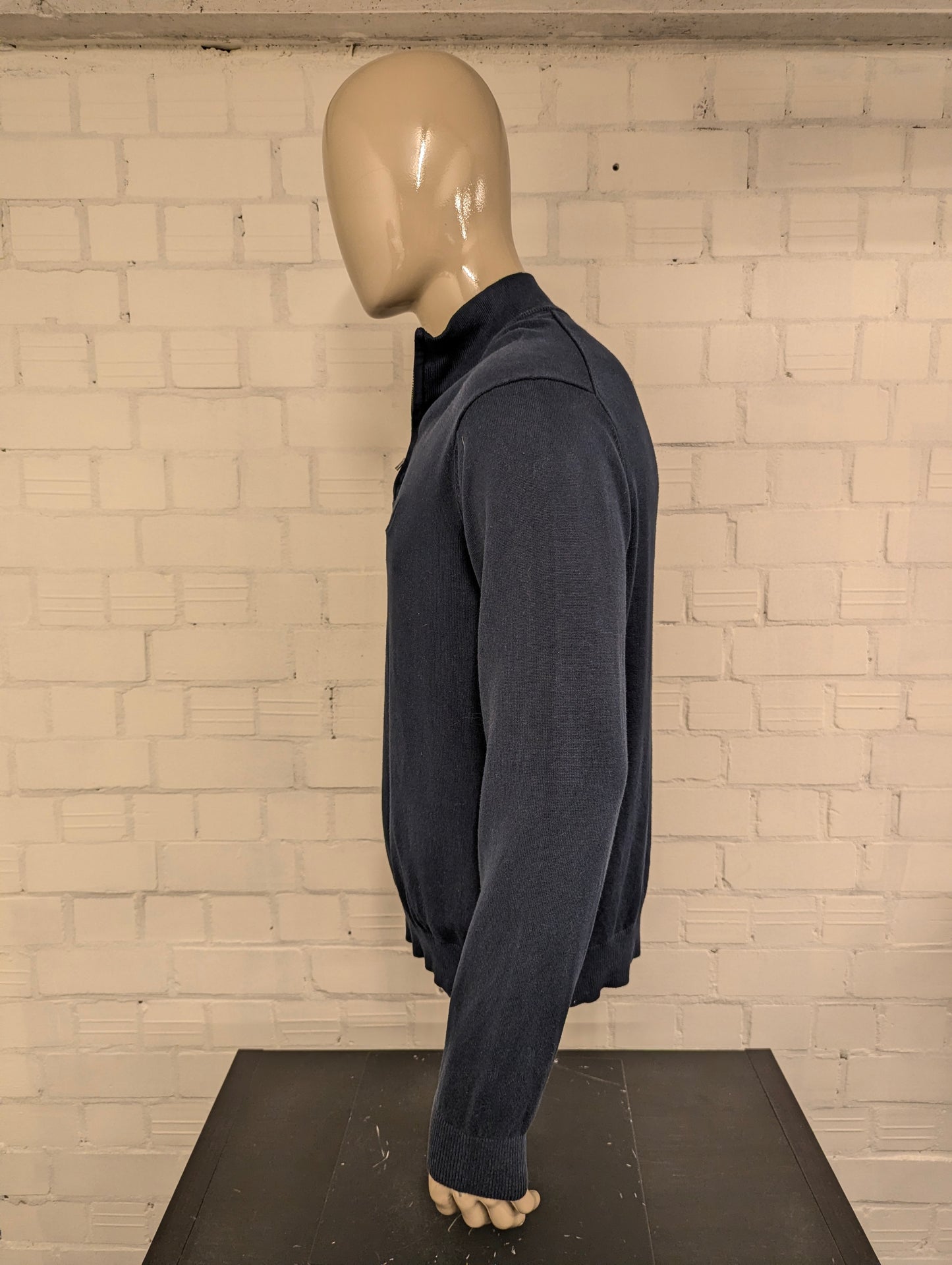 Nautica Quarter Zip trui met korte rits. Donker Blauw gekleurd. Maat L.