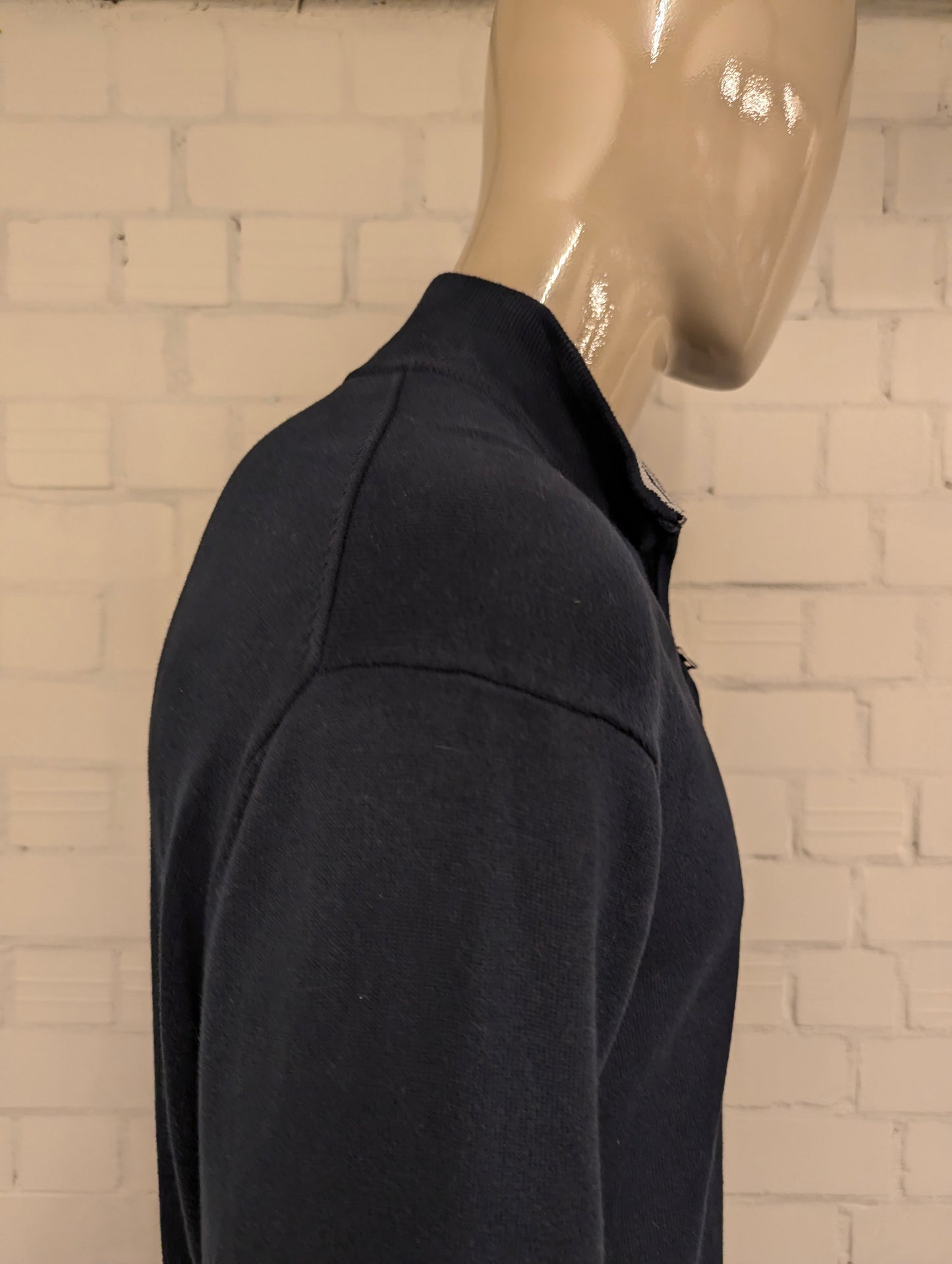 Nautica Quarter Zip trui met korte rits. Donker Blauw gekleurd. Maat L.