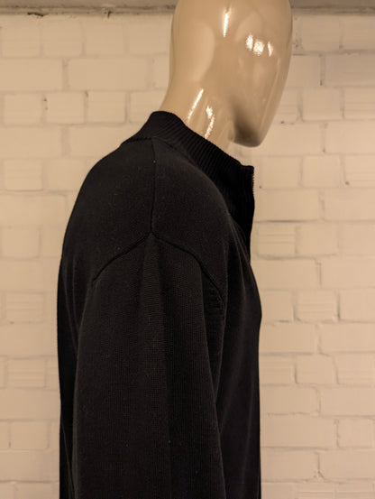 Nautica Quarter Zip trui met rits en borstzak en elleboogstukken. Zwart gekleurd. Maat 2XL / XXL.
