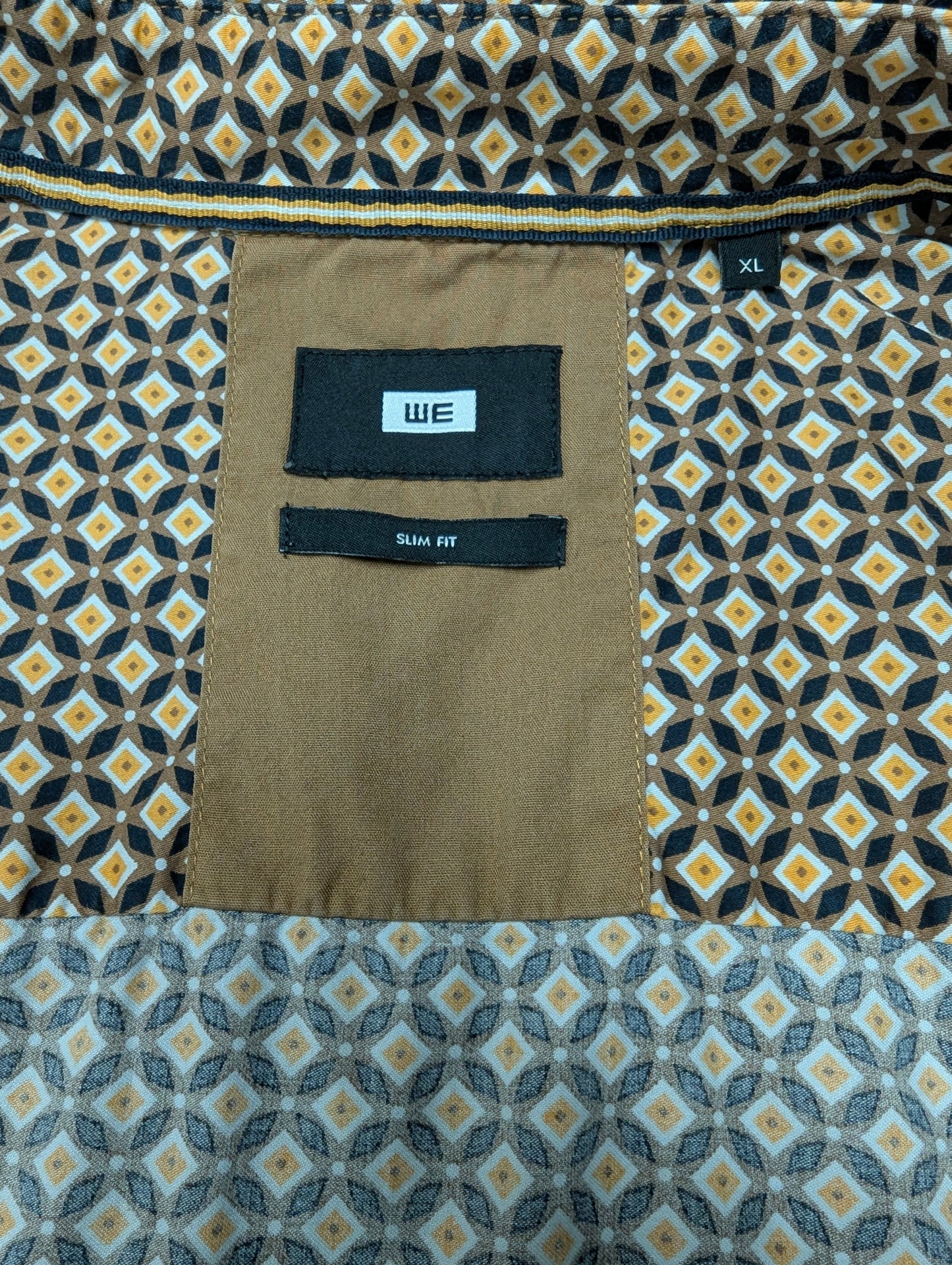 WE Fashion overhemd. Geel Bruine 70's print. Maat XL. slim fit.