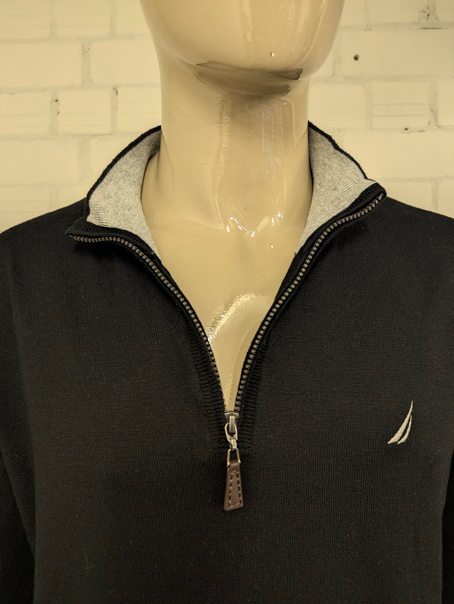 Nautica Navtech Quarterzip trui met korte rits. Zwart gekleurd. Maat XL.