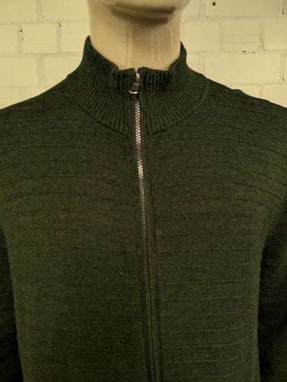 Nautica vest. Donker Groen voelbaar gestreept motief. Maat XL.
