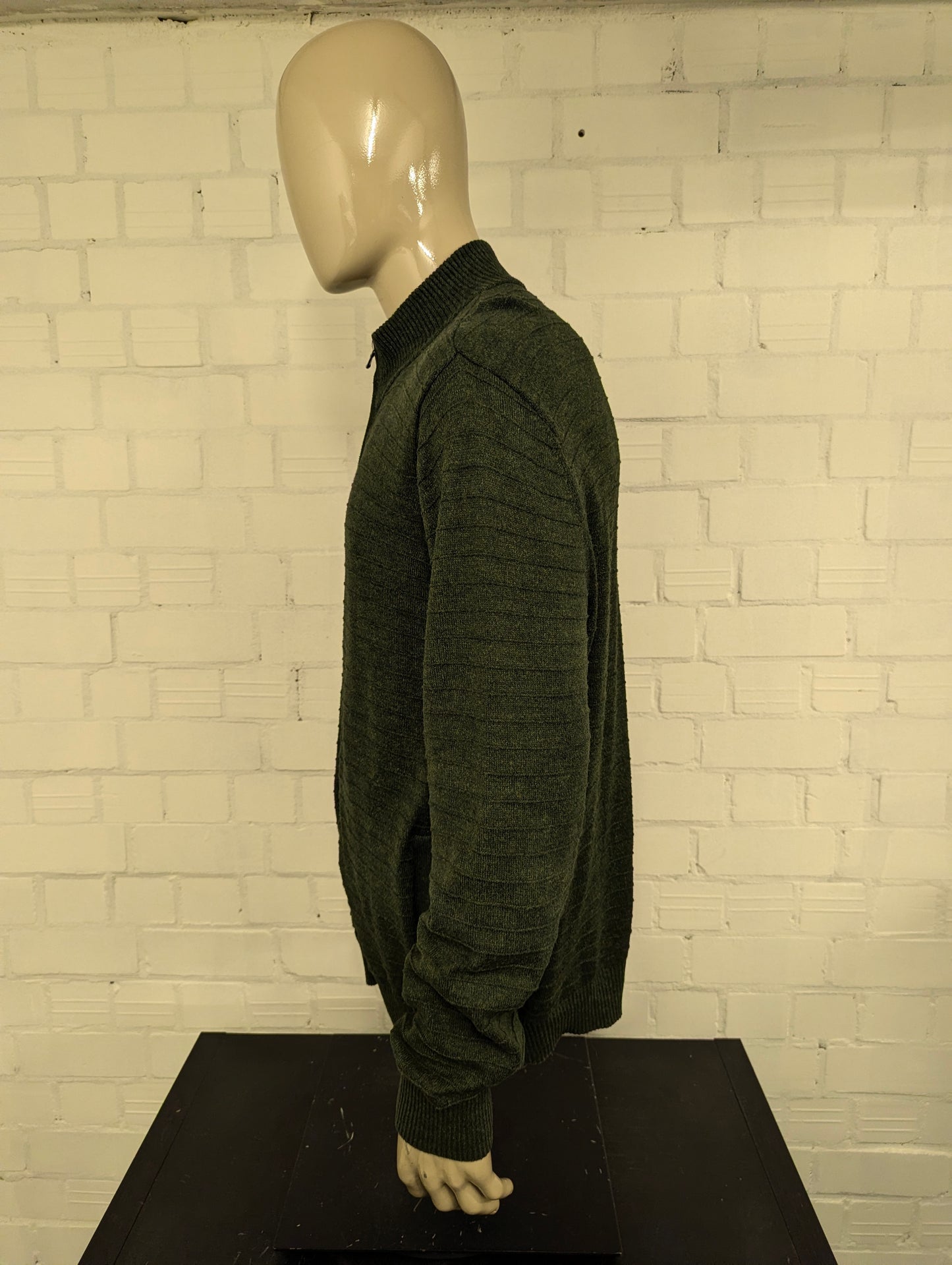 Nautica vest. Donker Groen voelbaar gestreept motief. Maat XL.