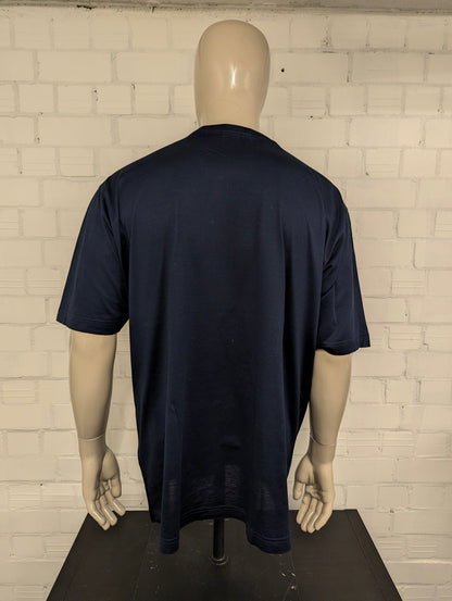 Paul & Shark shirt met borstzak. Donker Blauw gekleurd. Maat 2XL / XXL.